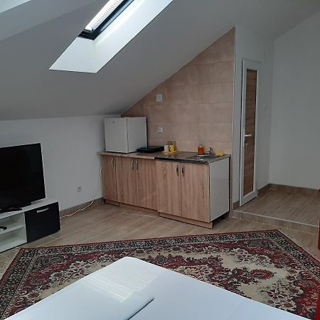 Aleksandrija Apartment Ni Екстериор снимка