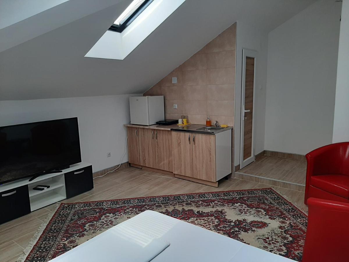Aleksandrija Apartment Ni Екстериор снимка